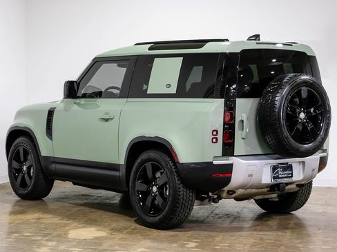 Used 2023 Land Rover Defender 110 75th Limited Edition image 9
