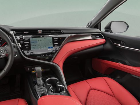 Used 2020 Toyota Camry XSE FWD image 59
