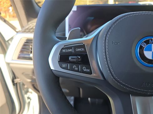 New 2026 BMW X5 xDrive50e w/ M Sport Package image 33