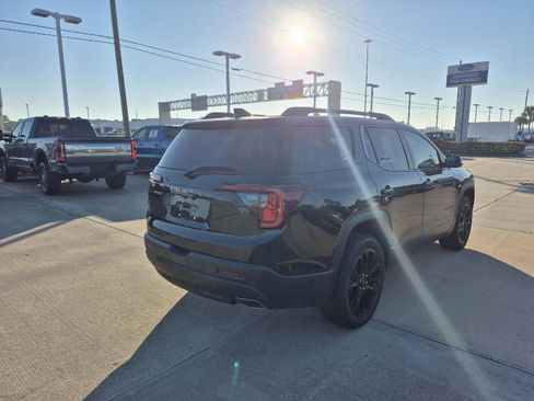 Used 2023 GMC Acadia SLE w/ Driver Convenience Package image 7
