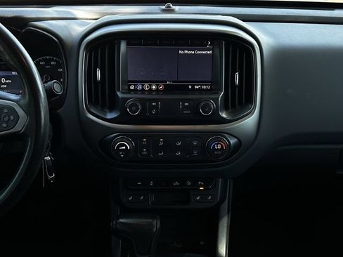 Used 2019 Chevrolet Colorado Z71 AWD/4WD image 17