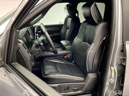 Used 2020 RAM 3500 Limited image 17