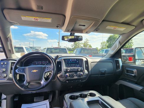 Used 2016 Chevrolet Silverado 2500 LT w/ LT Convenience Package AWD/4WD image 19