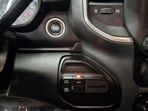 Used 2024 RAM 3500 Big Horn image 28