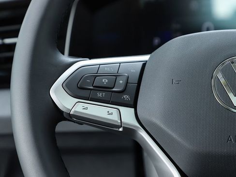 New 2026 Volkswagen Jetta SE FWD image 21