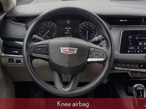 Used 2022 Cadillac XT4 Premium Luxury w/ Driver Awareness Package AWD/4WD image 37