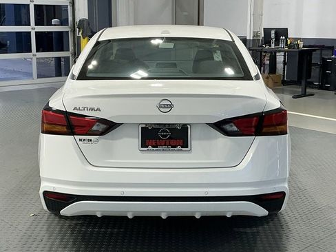 Used 2025 Nissan Altima 2.5 S image 35