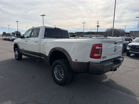 Used 2019 RAM 3500 Limited image 7