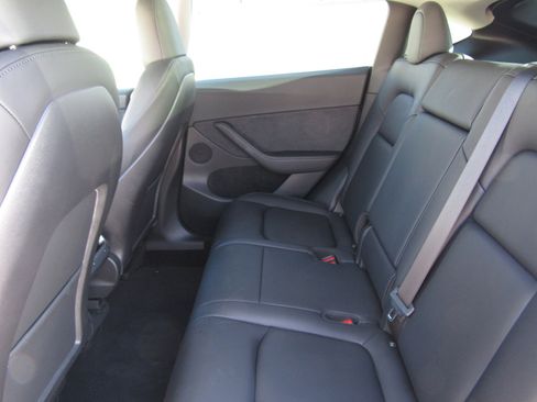 Used 2023 Tesla Model Y Long Range image 15