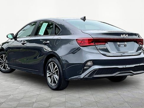 Used 2023 Kia Forte LXS w/ LXS Technology Package FWD image 4