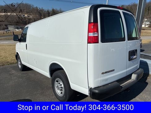 New 2025 Chevrolet Express 3500 w/ Driver Convenience Package RWD image 11