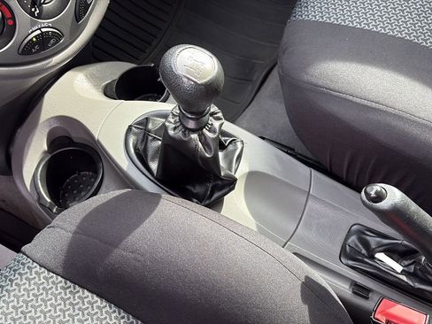 Used 2003 Ford Focus ZX3 Hatchback image 18