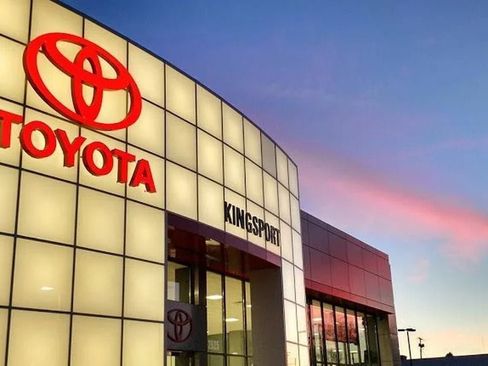 Used 2014 Toyota Camry SE image 6