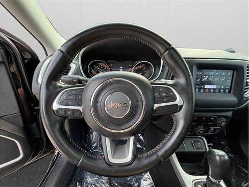 Used 2020 Jeep Compass Latitude w/ Popular Equipment Group FWD image 20