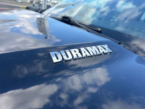 Used 2023 Chevrolet Silverado 1500 LT image 32