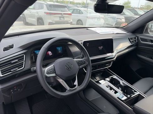 New 2026 Volkswagen Atlas Cross Sport SEL AWD/4WD image 9