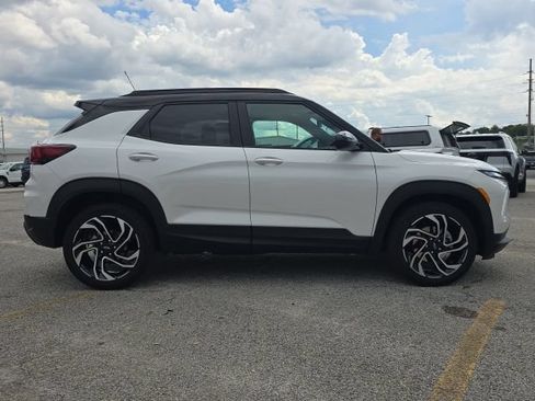 Used 2025 Chevrolet TrailBlazer RS w/ Convenience Package AWD/4WD image 6