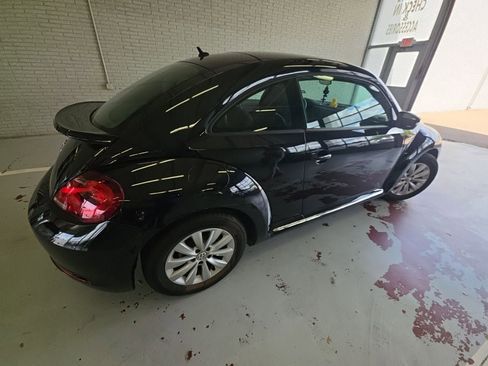 Used 2019 Volkswagen Beetle 2.0T S image 5