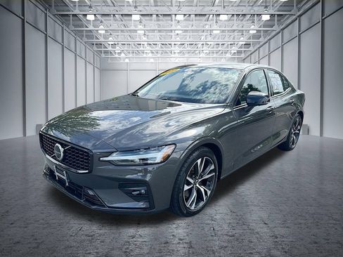 Used 2023 Volvo S60 B5 Plus AWD/4WD image 3