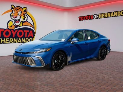 New 2026 Toyota Camry SE w/ Convenience Package