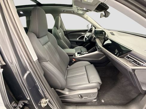 Used 2025 Audi Q5 Premium Plus w/ Premium Plus AWD/4WD image 19