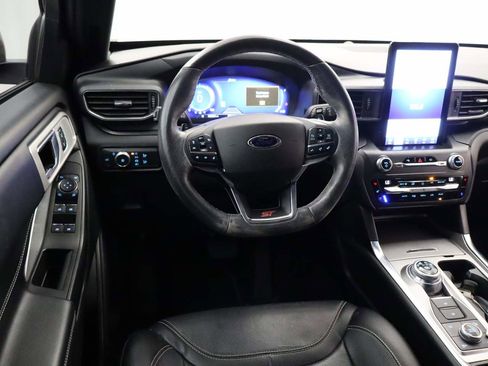 Used 2020 Ford Explorer ST w/ Premium Technology Package AWD/4WD image 4