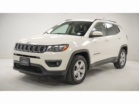 Used 2018 Jeep Compass Latitude w/ Popular Equipment Group image 1