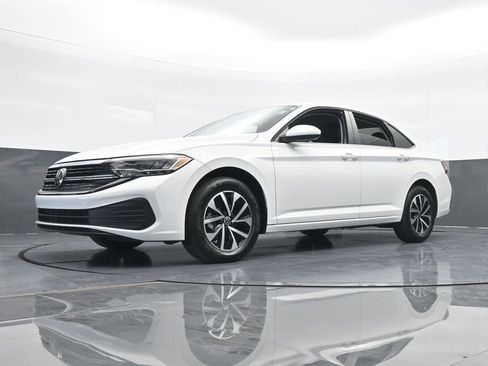 Used 2023 Volkswagen Jetta S image 52