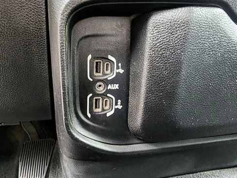 Used 2019 RAM 2500 Big Horn image 27