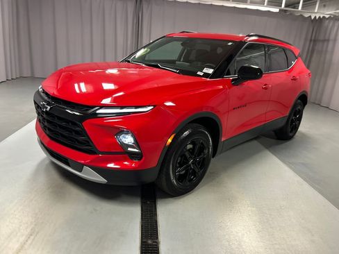 Used 2024 Chevrolet Blazer LT w/ Convenience Package image 3
