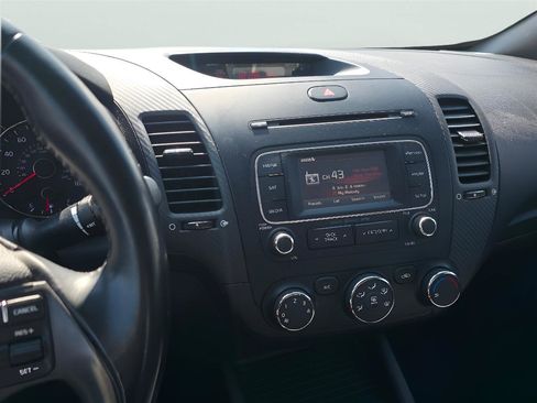 Used 2014 Kia Forte EX FWD image 28