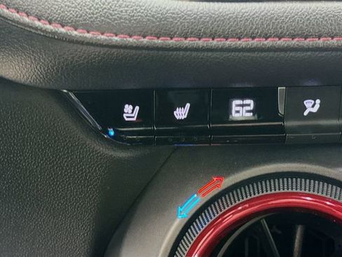 Used 2020 Chevrolet Blazer RS FWD image 20