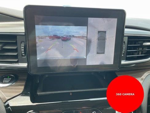 Used 2021 Ford Explorer Limited w/ Equipment Group 301A image 15