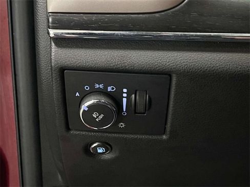 Used 2017 Jeep Grand Cherokee Limited w/ Luxury Group II image 28