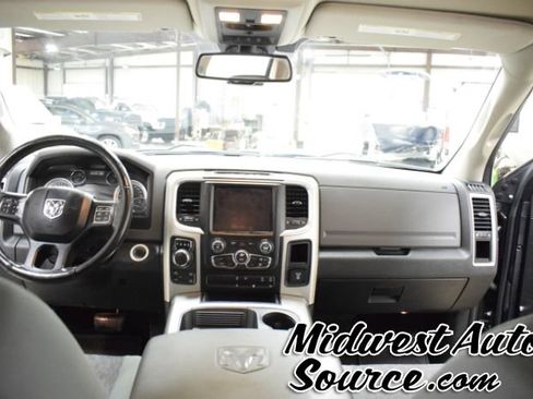 Used 2018 RAM 1500 Big Horn AWD/4WD image 27