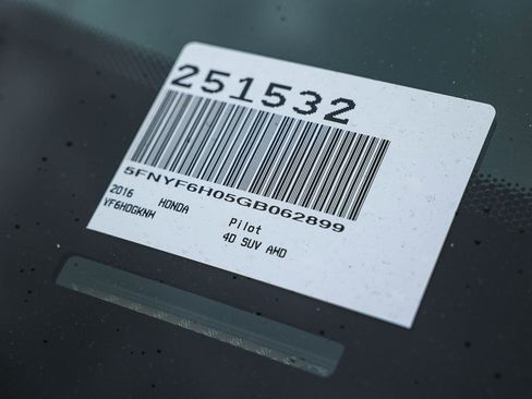 Used 2016 Honda Pilot Elite image 37