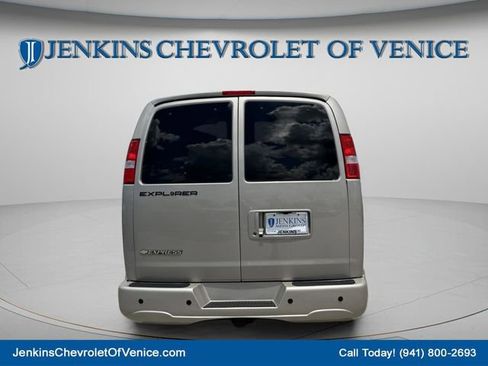 Used 2021 Chevrolet Express 2500 RWD image 6