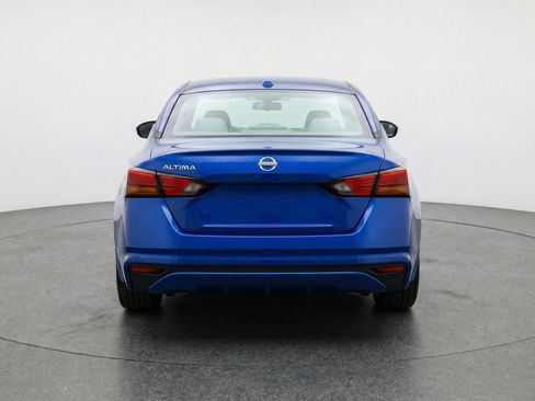 Used 2025 Nissan Altima 2.5 SV image 7