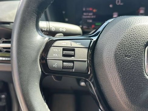 Used 2024 Honda Accord Touring image 27