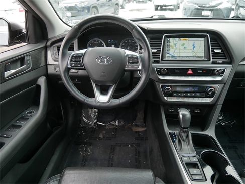 Used 2018 Hyundai Sonata Limited w/ Ultimate Package 07 image 12