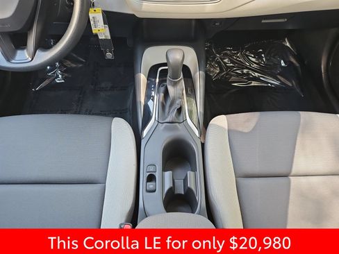 Used 2024 Toyota Corolla LE FWD image 31