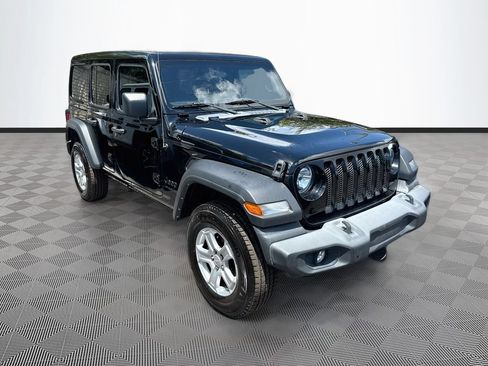 Used 2022 Jeep Wrangler Unlimited Sport w/ Sun And Sound Package AWD/4WD image 4