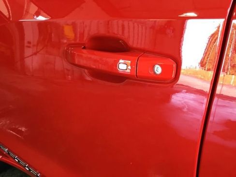 New 2026 GMC Sierra 1500 SLE image 12