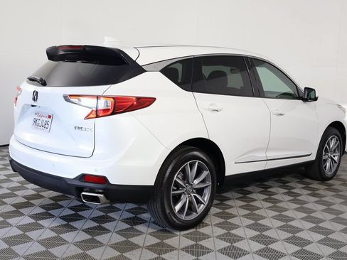 Used 2023 Acura RDX FWD w/ Technology Package image 4