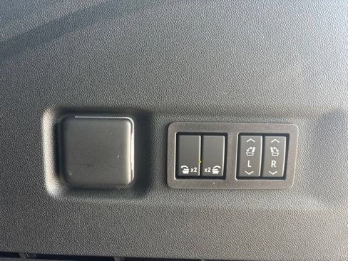 New 2026 Chevrolet Suburban High Country AWD/4WD image 41
