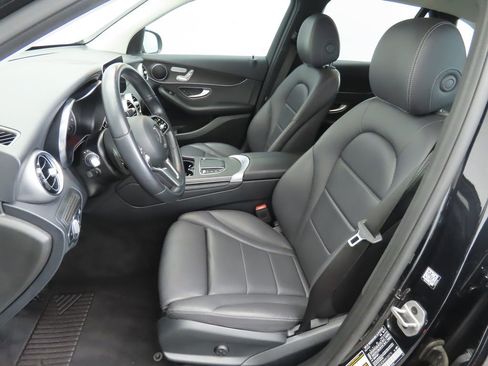 Certified 2021 Mercedes-Benz GLC 300 image 19