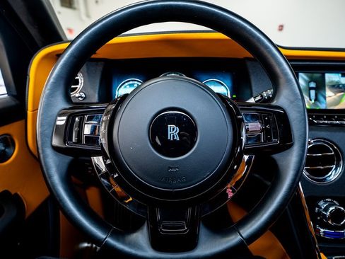 Used 2023 Rolls-Royce Cullinan image 48