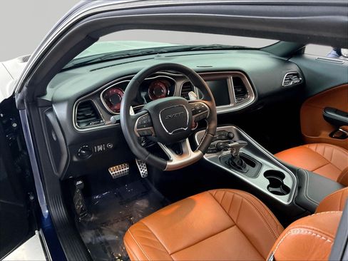 Used 2016 Dodge Challenger SRT Hellcat RWD image 17