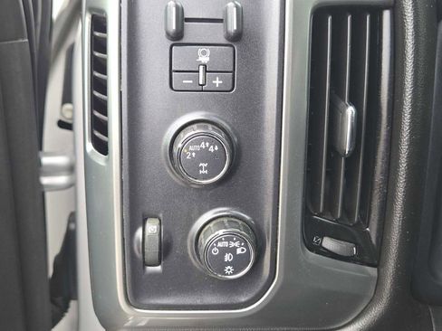 Used 2018 Chevrolet Silverado 1500 LT w/ Texas Edition image 22