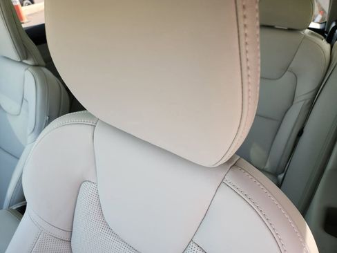 New 2026 Volvo XC60 B5 Ultra w/ Protection Package Premier image 5